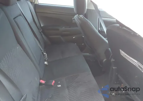 2015 Mitsubishi Outlander Sport Se z USA, uszkodzony, nr VIN 4A4AR4AU8FE039619